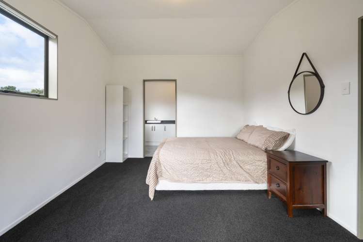 30 Godley Street and Willoughby Street Halcombe_34