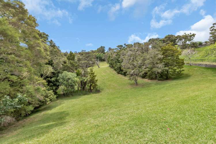 63 Memorial Drive Parahaki_32