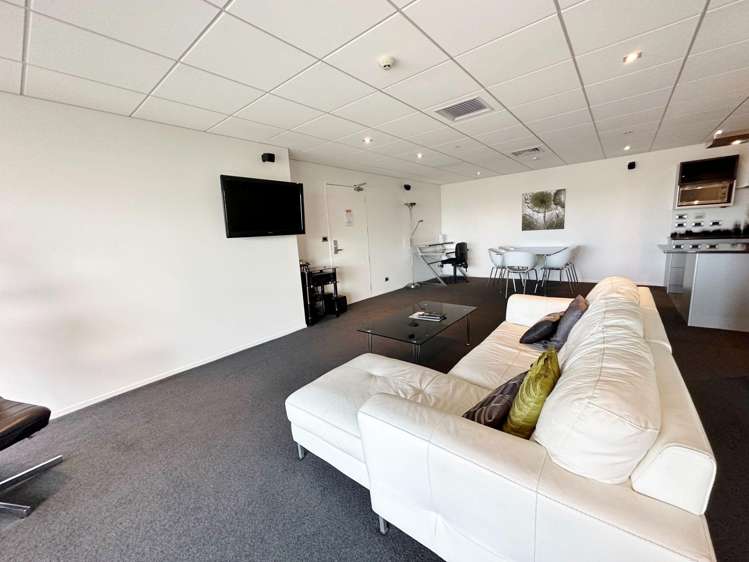 2/1 Wakefield Av Sumner_5