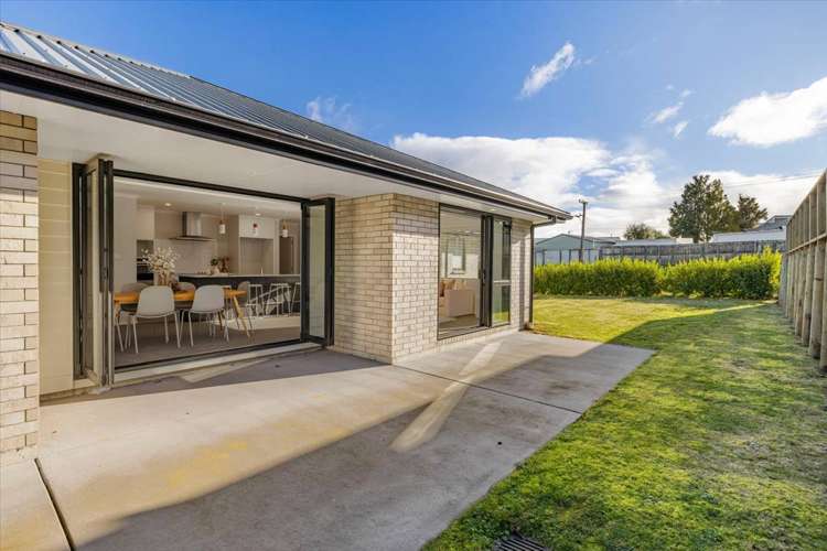 13 Tarata Place Owhata_12