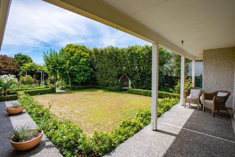 20 Deakin Place Clive_15