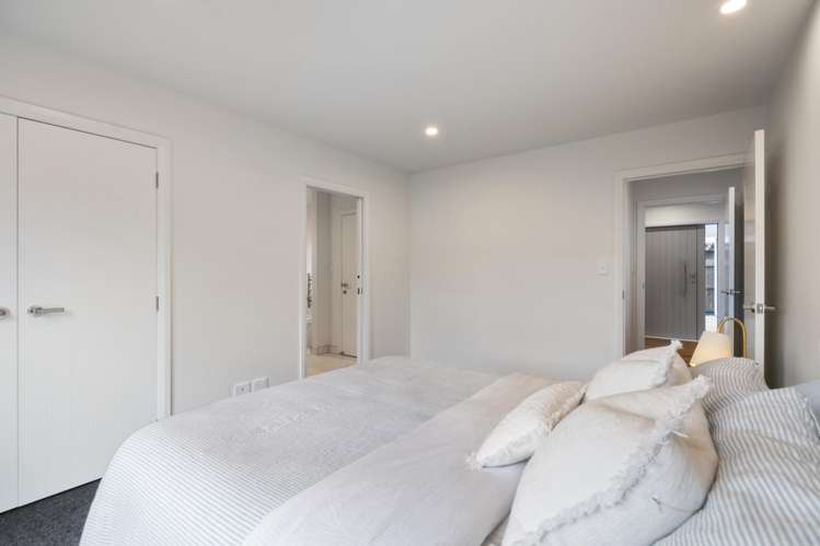 2 Serenity Crescent Kelvin Grove_11