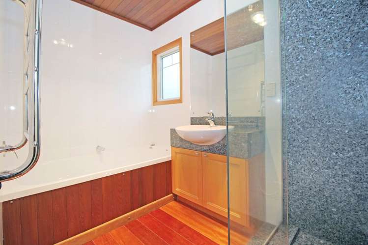 Mears Place Epsom_12