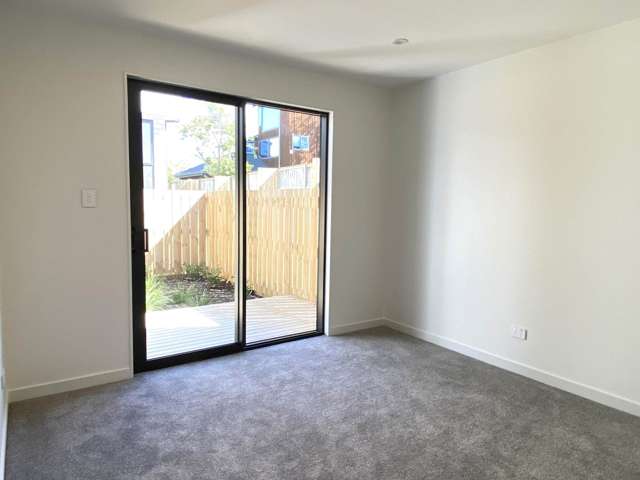 6/12 Onewa Road Northcote_4