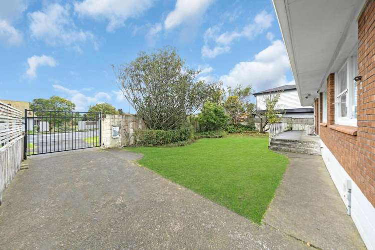 86 Botany Road Botany Downs_7