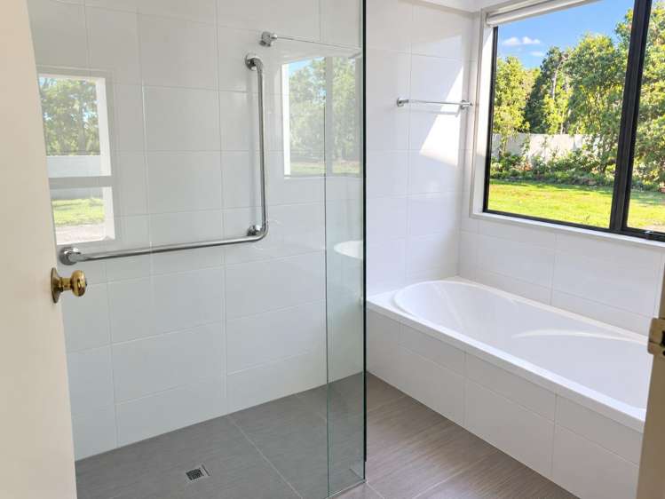 2200A State Highway 2 Pukehina_10