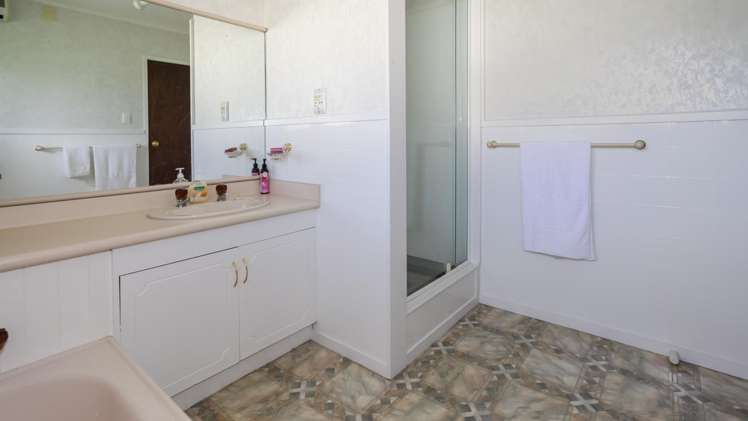 100 Harry Dodd Road Drury_10