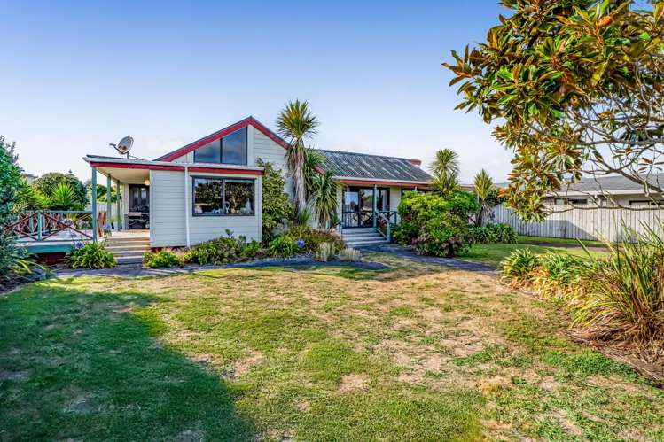 8 Pohutukawa Drive_2