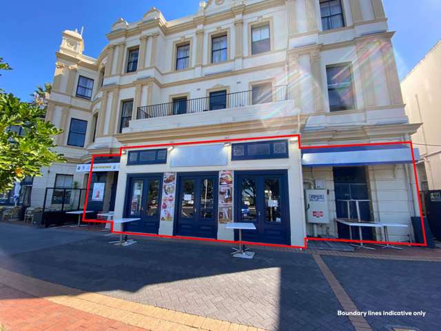 DEVONPORT - RESTAURANT WITH COURTYARD AND SHOP