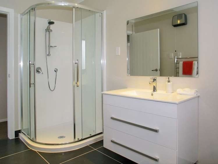 15 Mawhare Street Titahi Bay_11