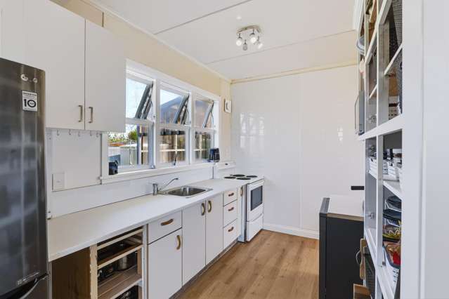 24 Tarahua Road Vogeltown_1