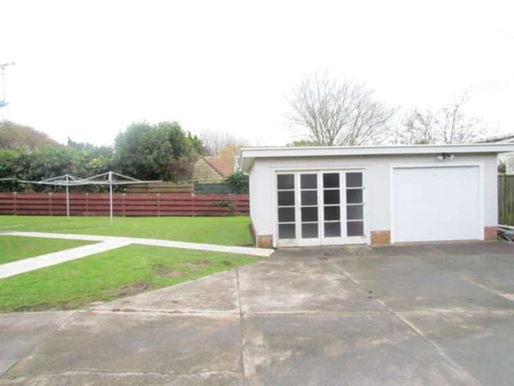 3/300 Lake Road Hauraki_10