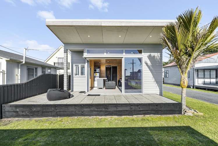 29 Third Avenue Urenui_1