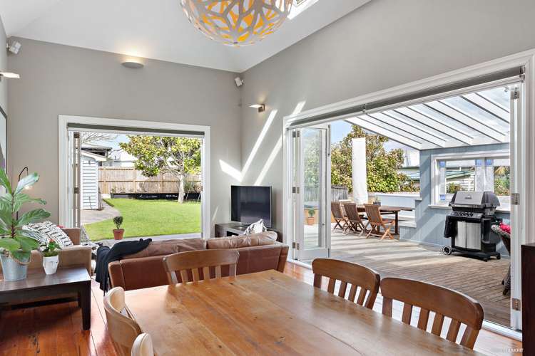 33 Mozeley Avenue Devonport_0