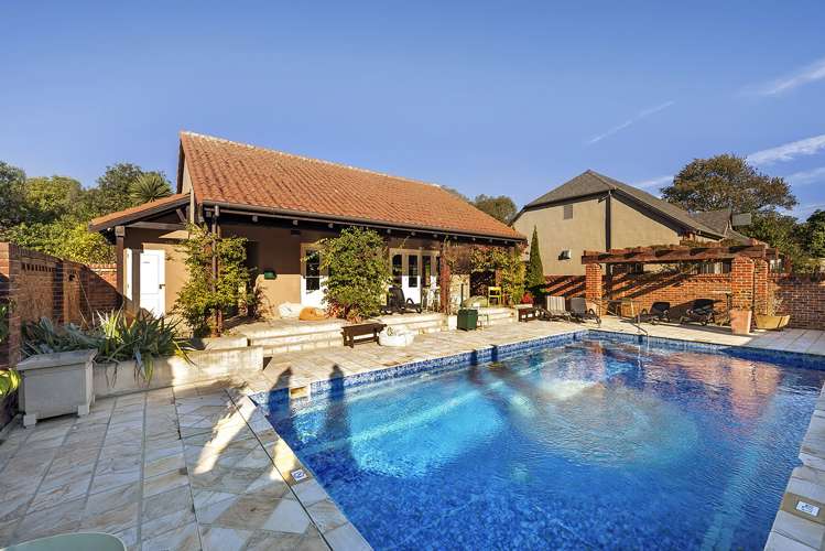 9/7 Quiet Woman Way Monaco_16