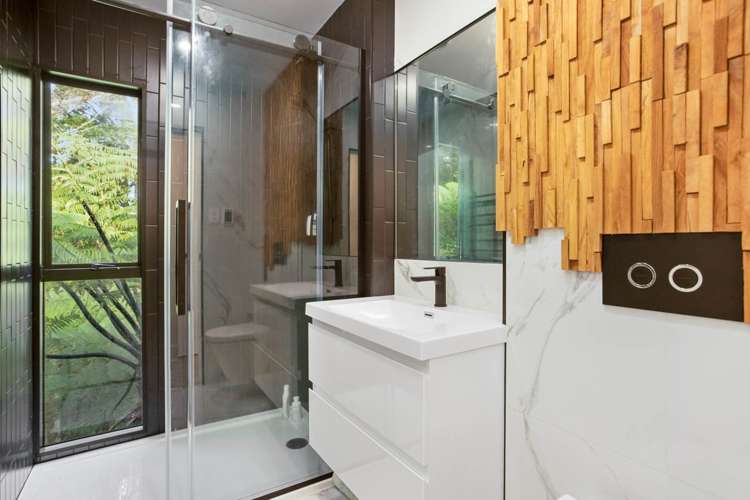 192 Glengarry Road Glen Eden_11