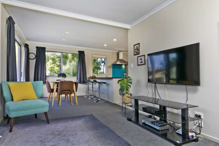 47 Maylee Crescent Gulf Harbour_4