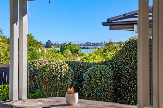 10 Portofino Point Karaka_2