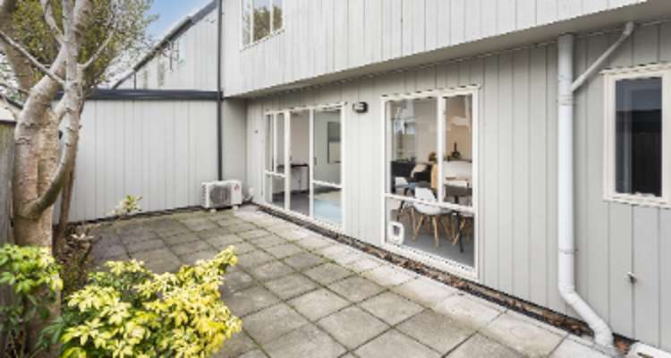 2/34 Mona Vale Avenue_0