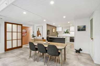 90 Laingholm Drive_1