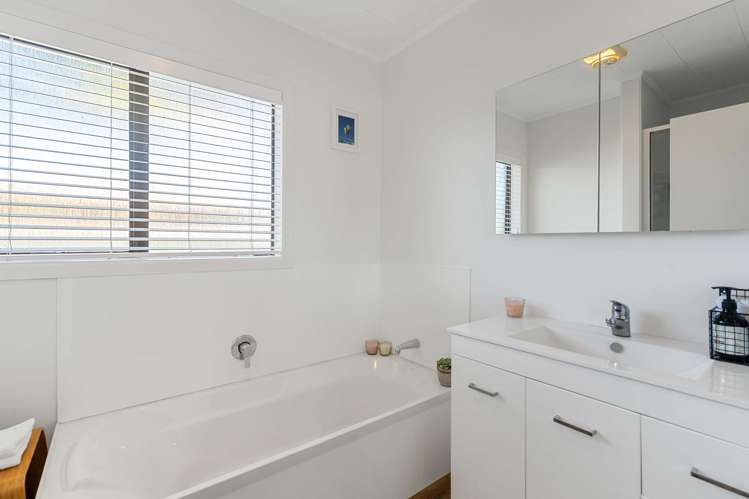 3 Tudor Place Mount Maunganui_10