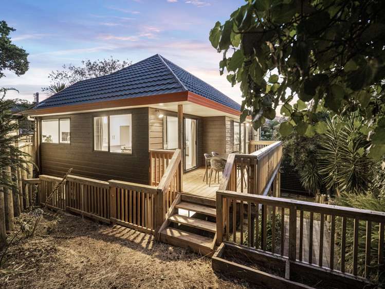 8/82 Bassett Road Remuera_16