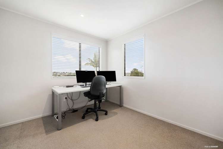 2/17 Heathglen Place Bayview_7