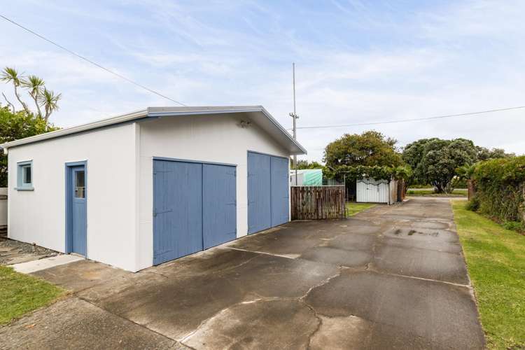285 Clifton Road Te Awanga_12