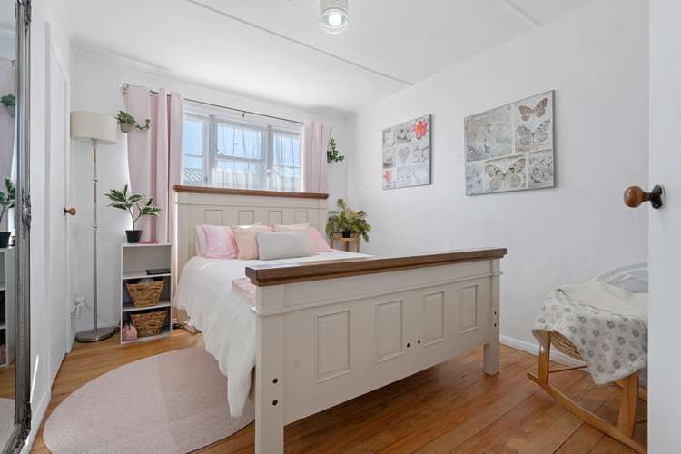 32 Kummer Crescent Masterton_6