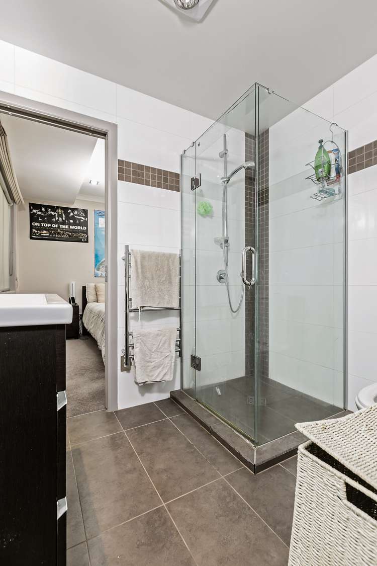 35 Holdens Road Henderson_17