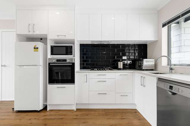 2/7 Rutherford Street Chedworth_3