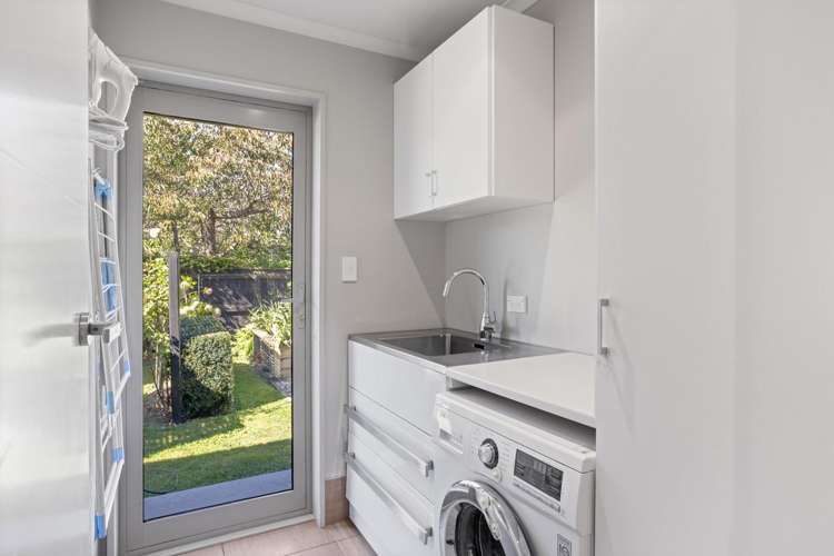 6 Evesham Lane Springlands_24