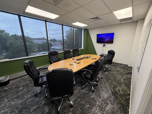 81 Hugo Johnston Penrose_2