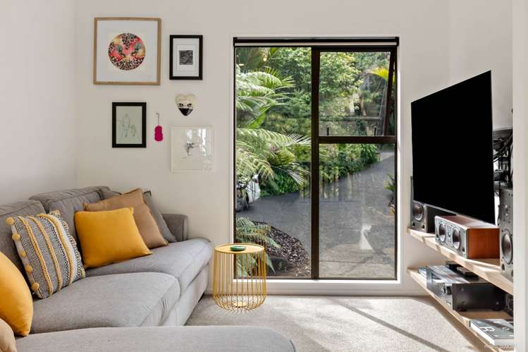 53 Rimu Road Oratia_9