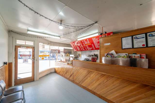 158 High Street North Carterton_1