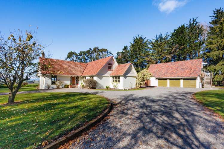 768 Mount Stewart Halcombe Road Halcombe_34