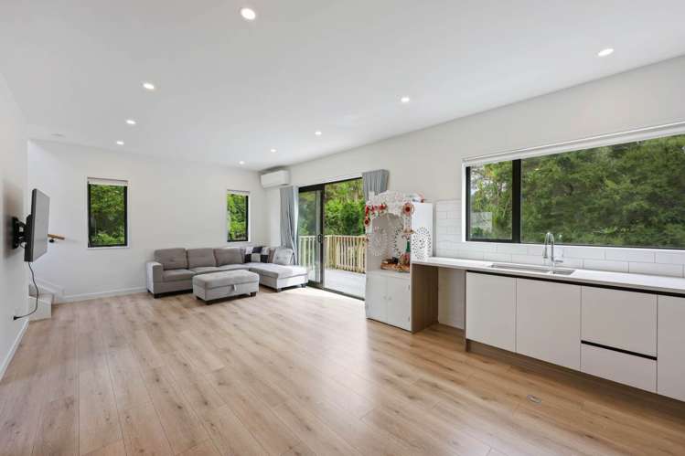 1/22 Spinella Drive Bayview_6