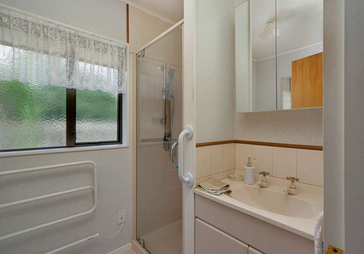 2/9 Mules Street Stoke_15