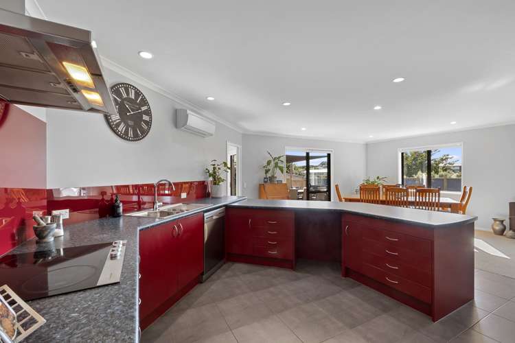 5b James Drive Bell Block_6