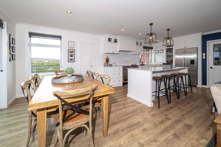 241 Grahams Road Willowby_6