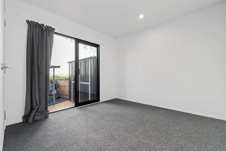 Units 1 and 2/10A Awanui Street Merrilands_31