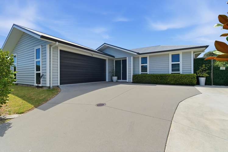 95 Sandhurst Drive_1