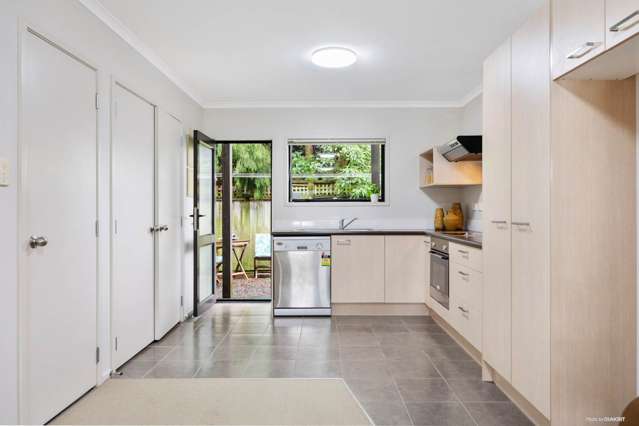 3/94 Glengarry Road Glen Eden_4