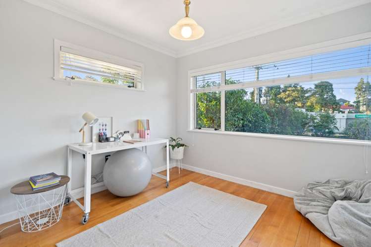 242 Ngatai Road Otumoetai_8