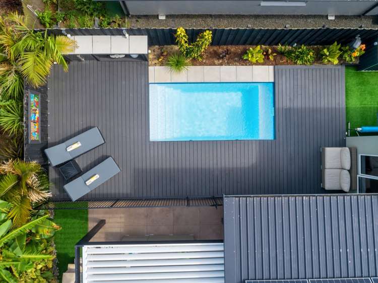 8 Caldera Close Pyes Pa_27