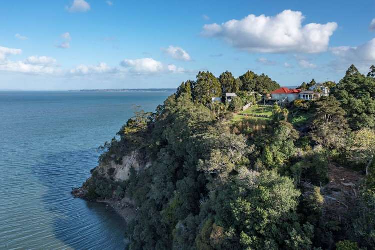 30 Arama Avenue Titirangi_2
