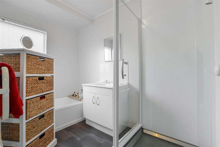 2/69a Godley Road Green Bay_5