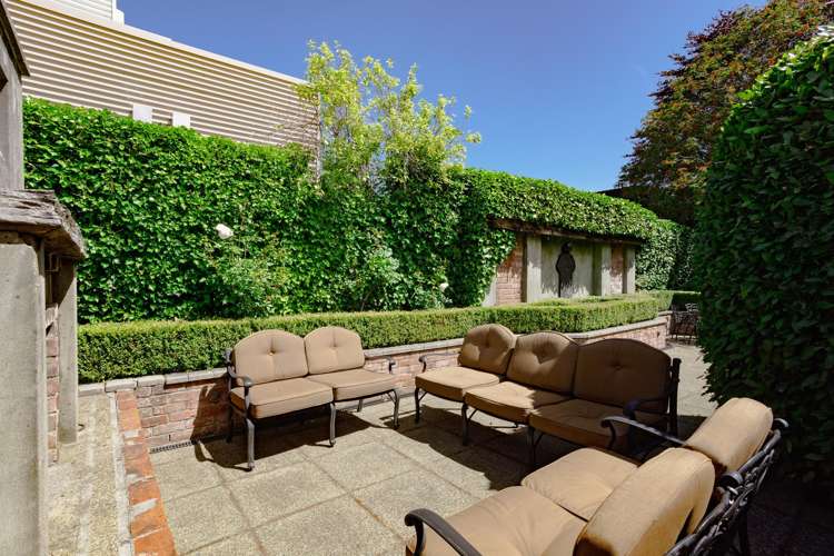 93 Gala Street Queens Park_9