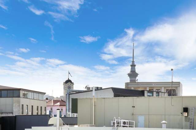 Prime Ponsonby Location on the top level of this smart complex.