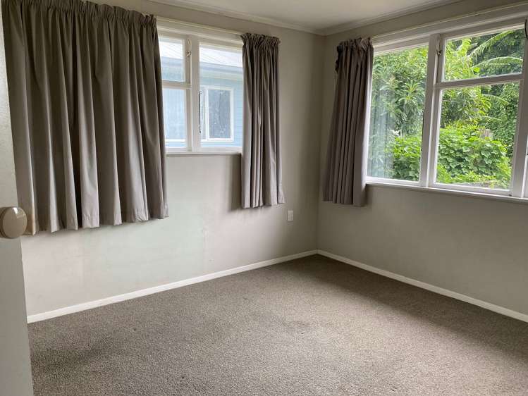 33 Henderson Crescent Parkvale_9